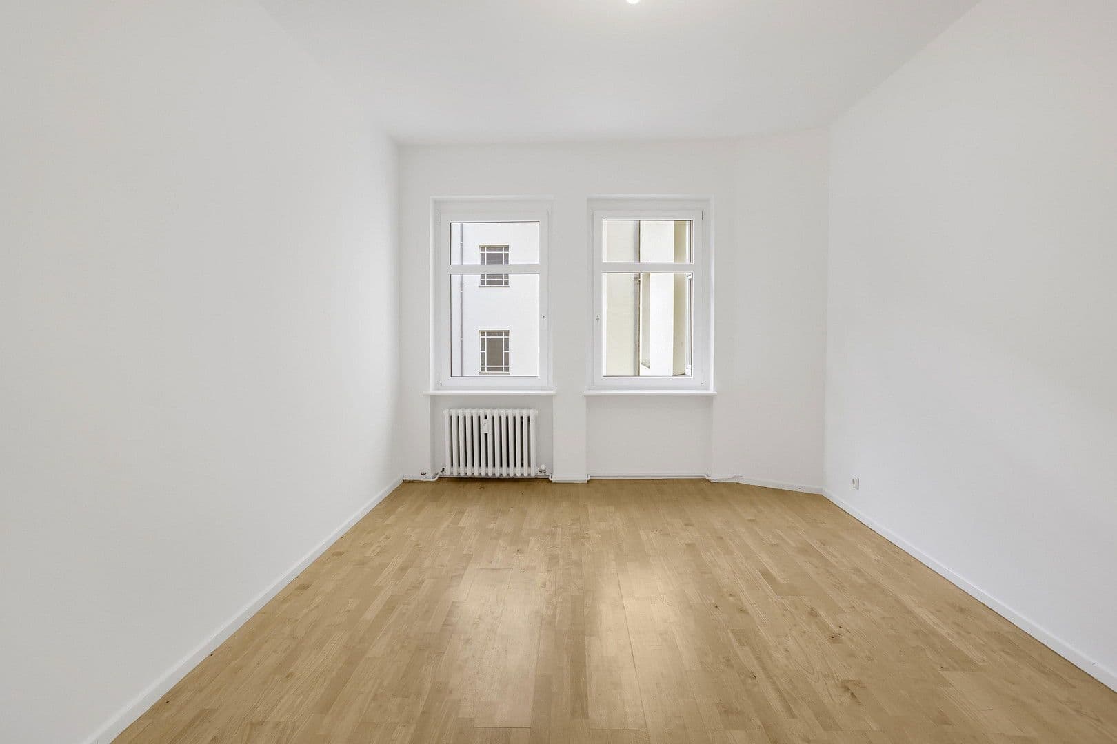Predaj bytu 3-izbový 100 m², Togostr., Berlin, Berlín Predaj bytu 3-izbový 100 m², Togostr., Berlin, Berlín