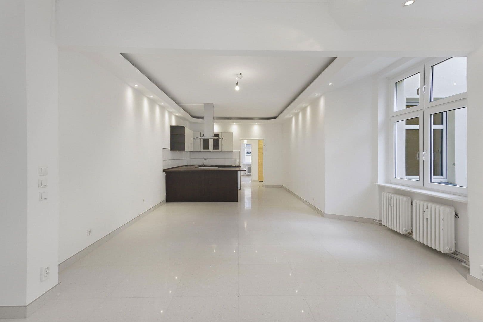 Predaj bytu 3-izbový 100 m², Togostr., Berlin, Berlín Predaj bytu 3-izbový 100 m², Togostr., Berlin, Berlín