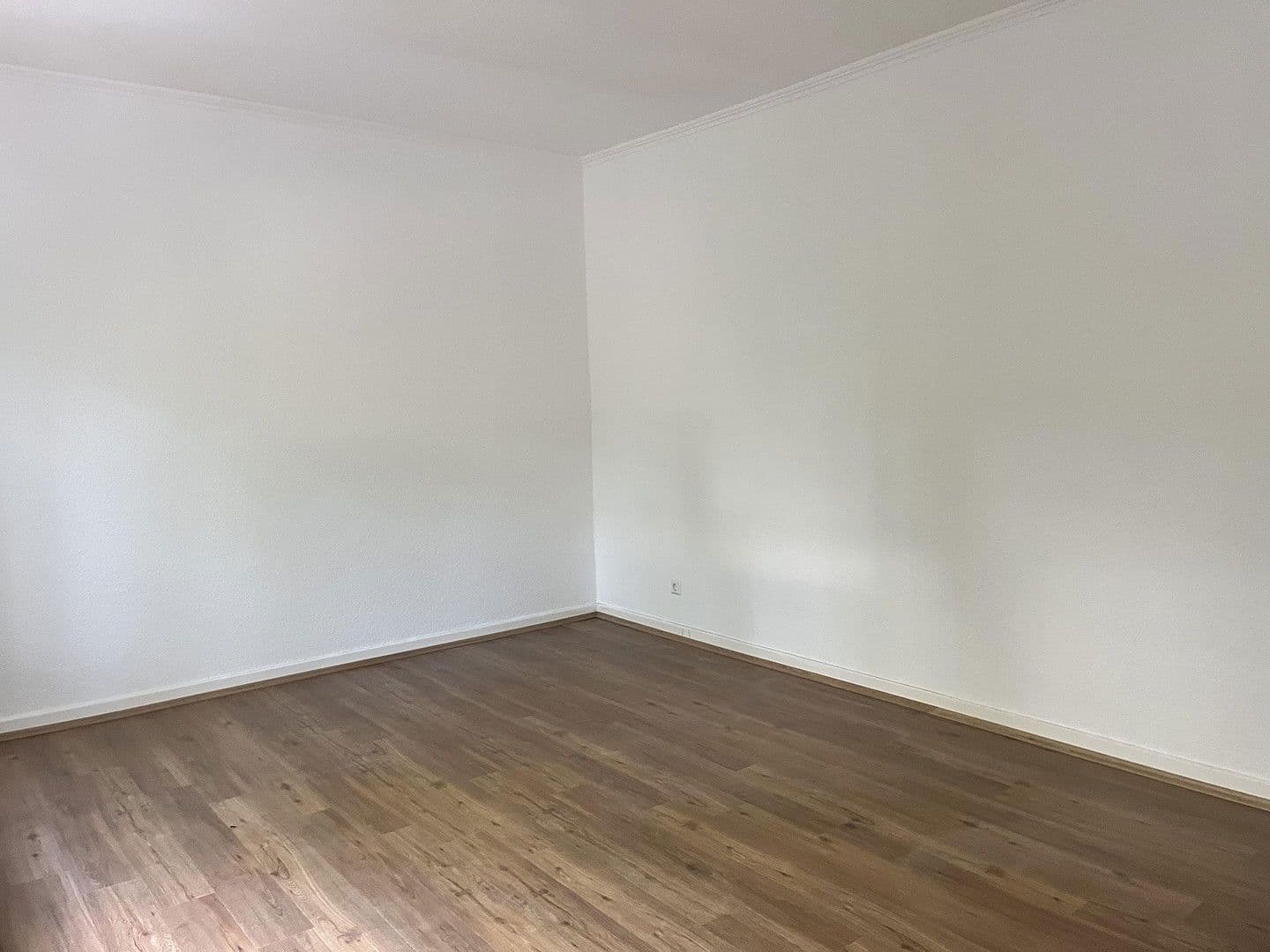 Prenájom bytu 4-izbový 91 m², Mönckebergallee, Hannover, Dolné Sasko Prenájom bytu 4-izbový 91 m², Mönckebergallee, Hannover, Dolné Sasko