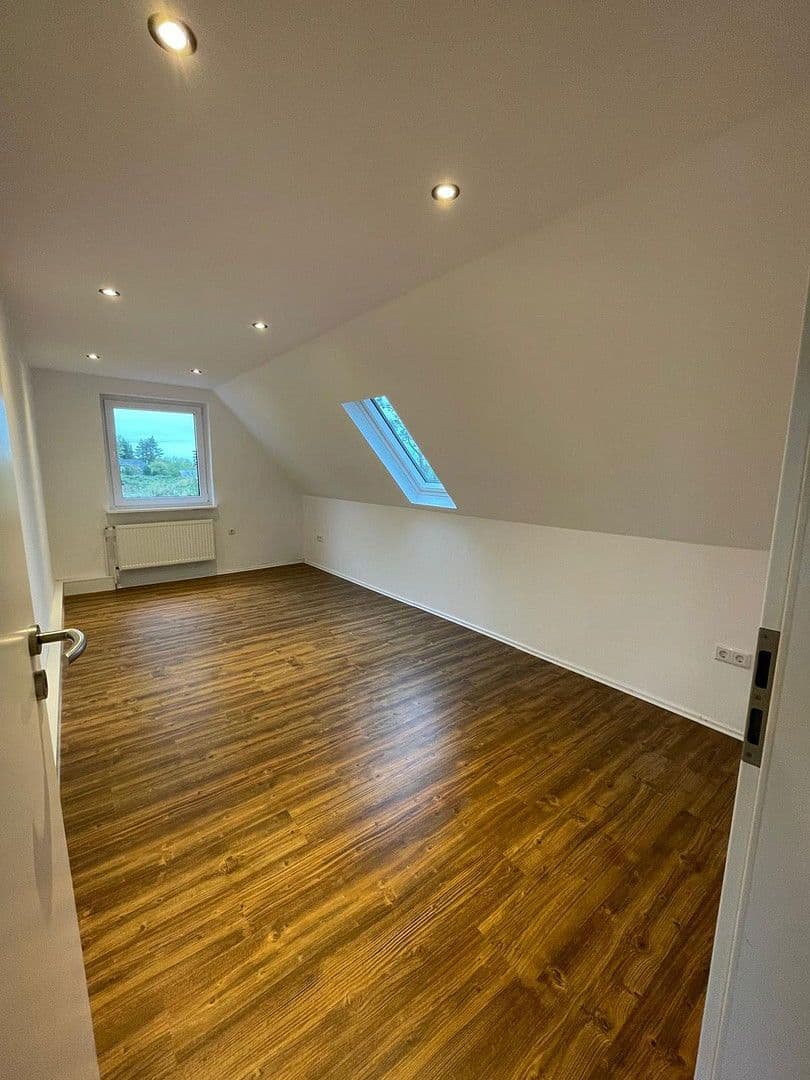 Predaj domu 129 m², pozemek 1.670 m², Schoonorther Landesstraße 40, Osteel, Dolné Sasko Predaj domu 129 m², pozemek 1.670 m², Schoonorther Landesstraße 40, Osteel, Dolné Sasko