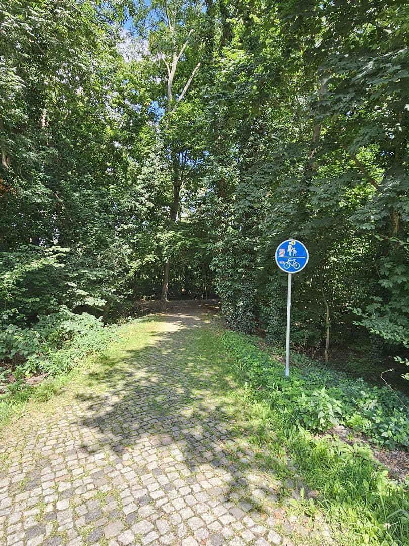 Prenájom bytu 3-izbový 57 m², Am Park 4, Markkleeberg, Sasko Prenájom bytu 3-izbový 57 m², Am Park 4, Markkleeberg, Sasko