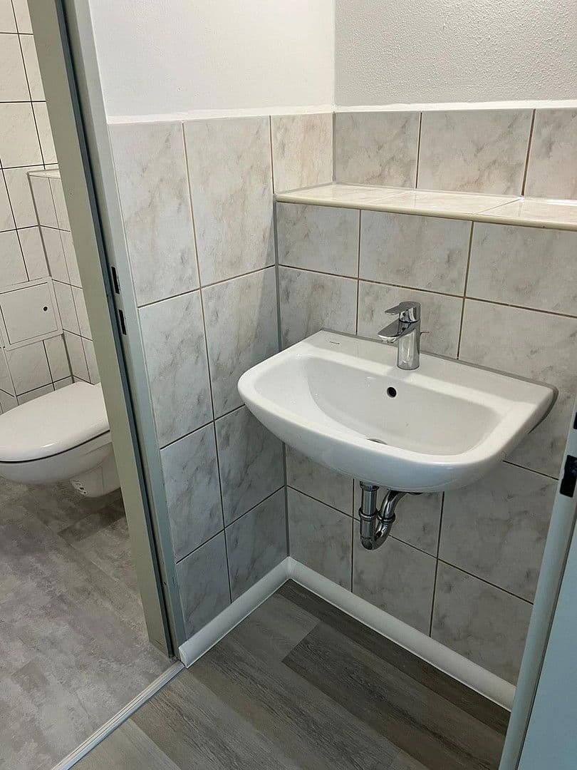 Prenájom kancelárie 67 m², Poststraße 6, Berga-Wünschendorf, Durínsko Prenájom kancelárie 67 m², Poststraße 6, Berga-Wünschendorf, Durínsko