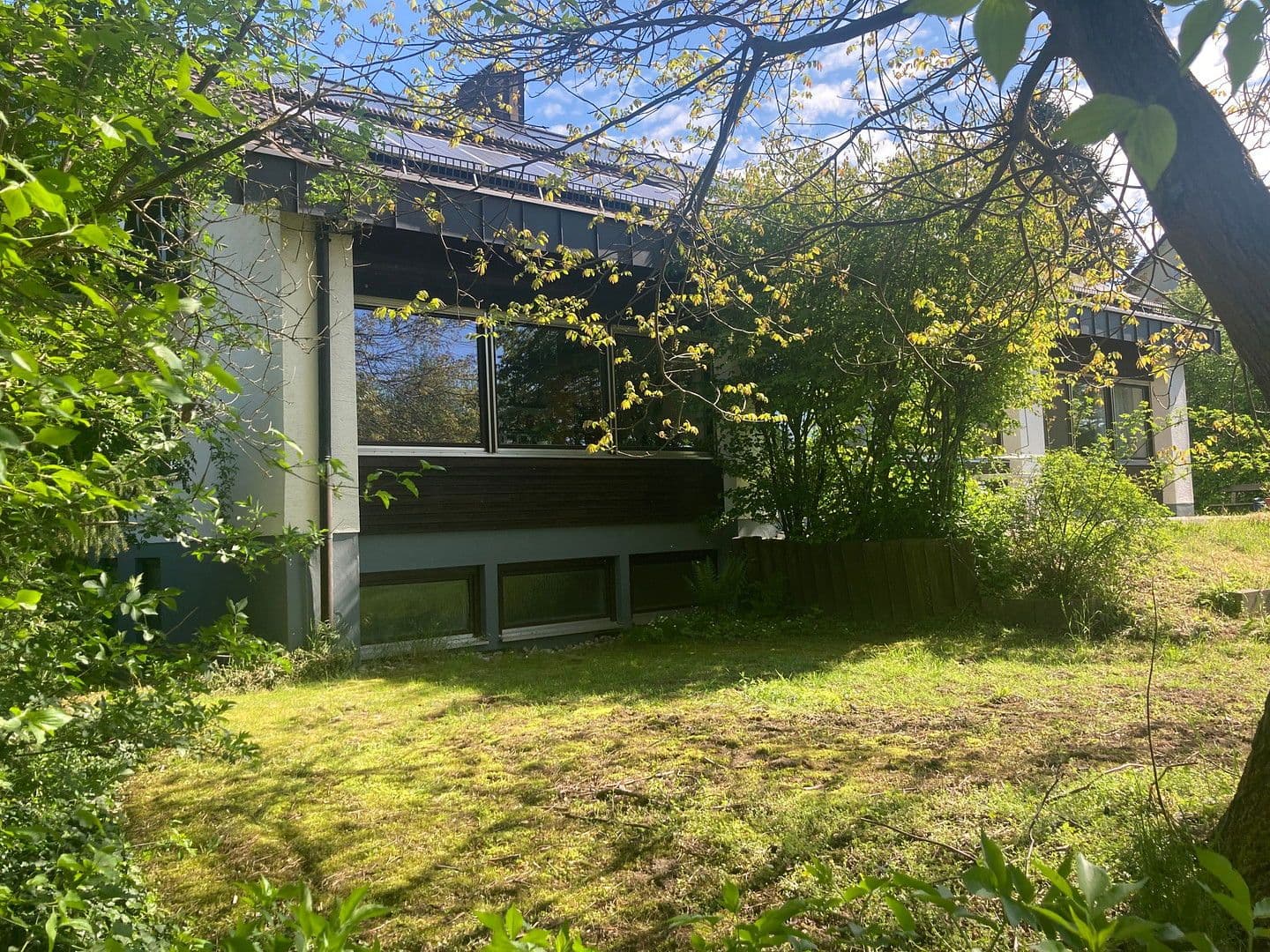 Predaj domu 213 m², pozemek 1.193 m², Jägersteig 11, Schrobenhausen, Bavorsko Predaj domu 213 m², pozemek 1.193 m², Jägersteig 11, Schrobenhausen, Bavorsko