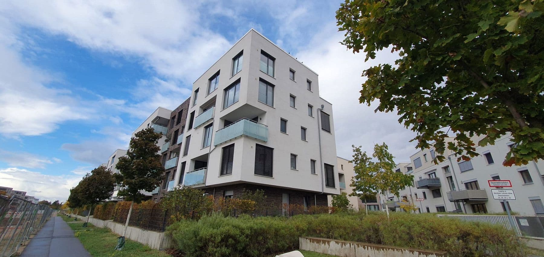 Prenájom bytu 4-izbový 105 m², Abraham-Lincoln-Allee 18, Mannheim, Bádensko-Wurttembersko Prenájom bytu 4-izbový 105 m², Abraham-Lincoln-Allee 18, Mannheim, Bádensko-Wurttembersko