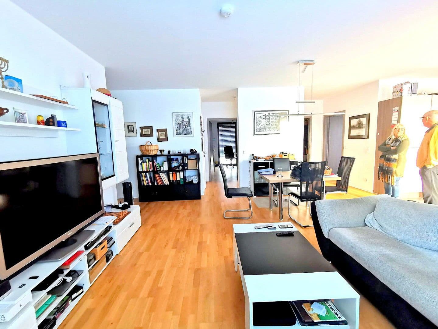 Prenájom bytu 4-izbový 105 m², Abraham-Lincoln-Allee 18, Mannheim, Bádensko-Wurttembersko Prenájom bytu 4-izbový 105 m², Abraham-Lincoln-Allee 18, Mannheim, Bádensko-Wurttembersko