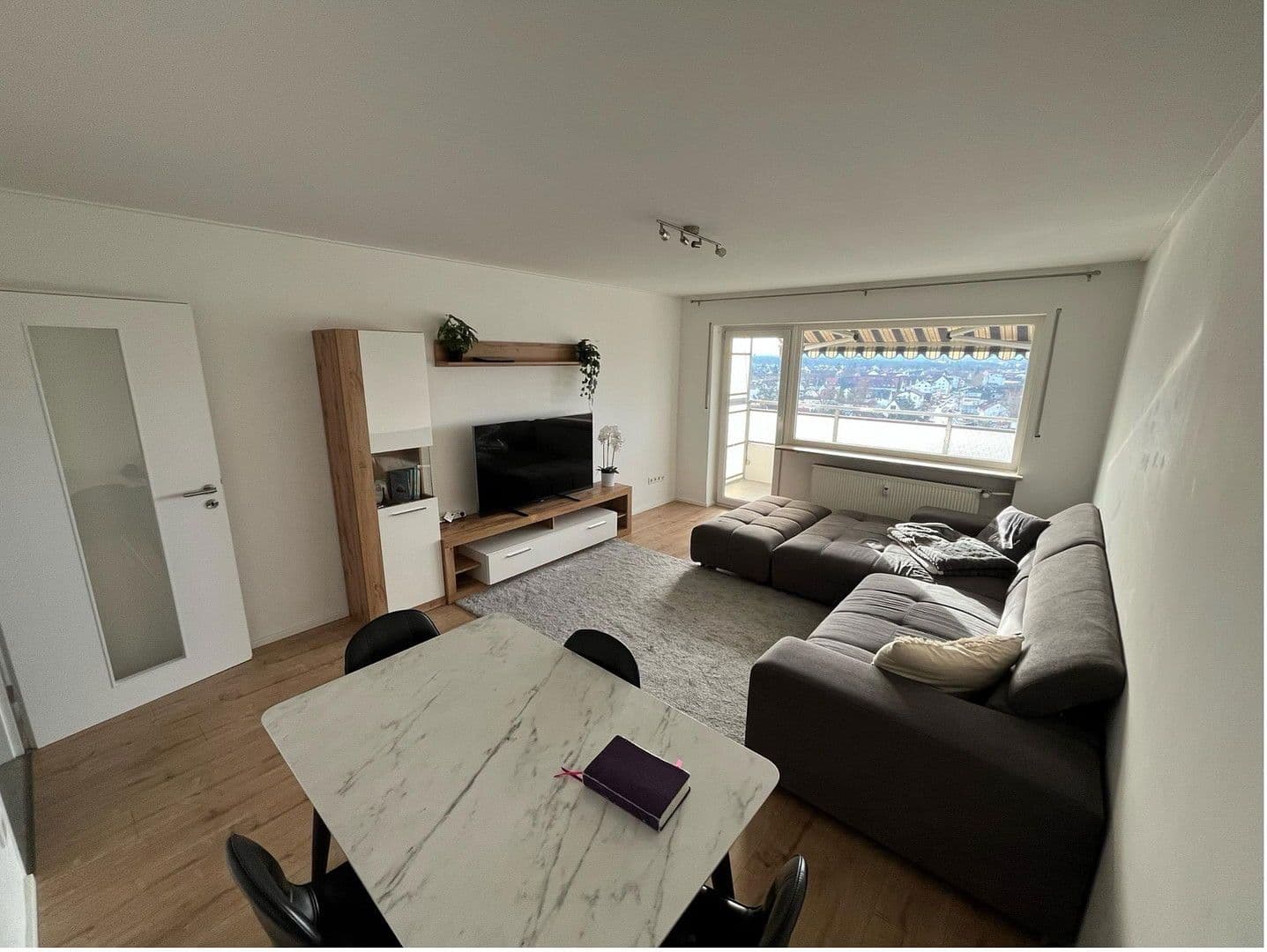 Prenájom bytu 3-izbový 66 m², Röthenbach an der Pegnitz, Bavorsko Prenájom bytu 3-izbový 66 m², Röthenbach an der Pegnitz, Bavorsko