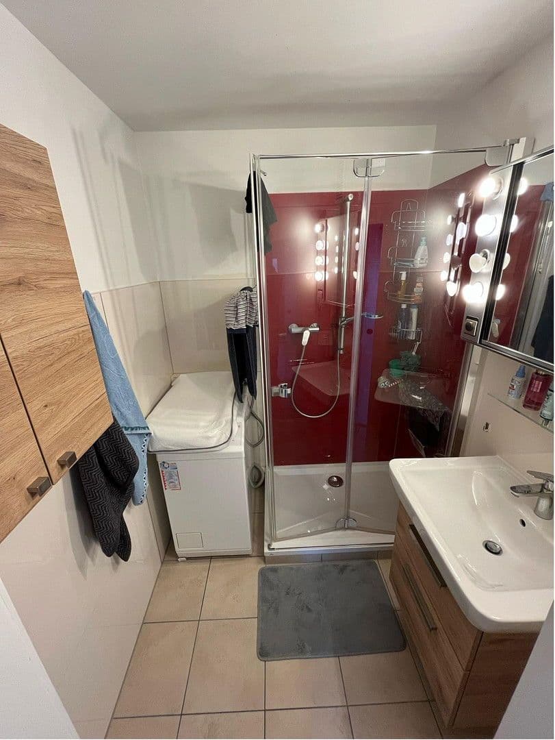 Prenájom bytu 3-izbový 66 m², Röthenbach an der Pegnitz, Bavorsko Prenájom bytu 3-izbový 66 m², Röthenbach an der Pegnitz, Bavorsko