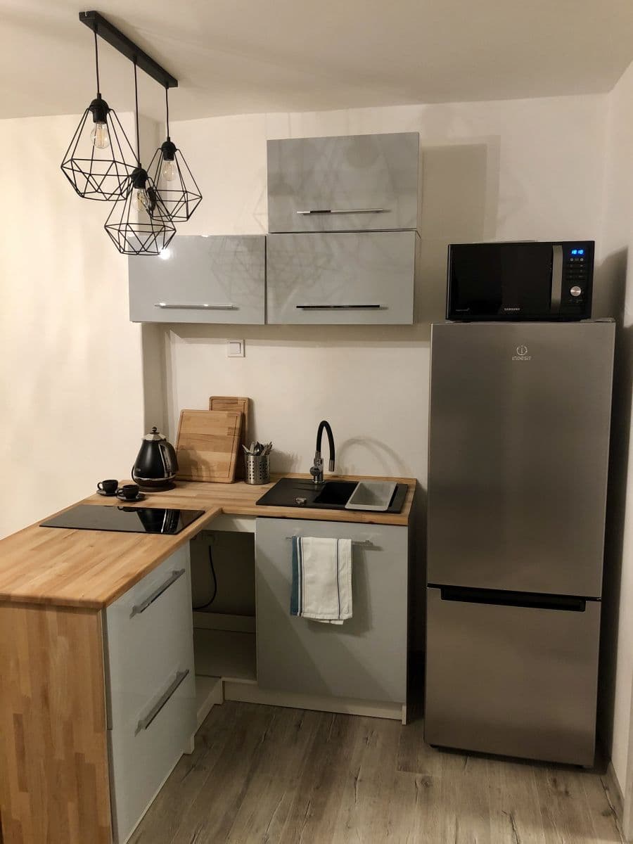 Prenájom bytu Garsoniéra 36 m², U Vršovického nádraží, Praha, Praha Prenájom bytu Garsoniéra 36 m², U Vršovického nádraží, Praha, Praha