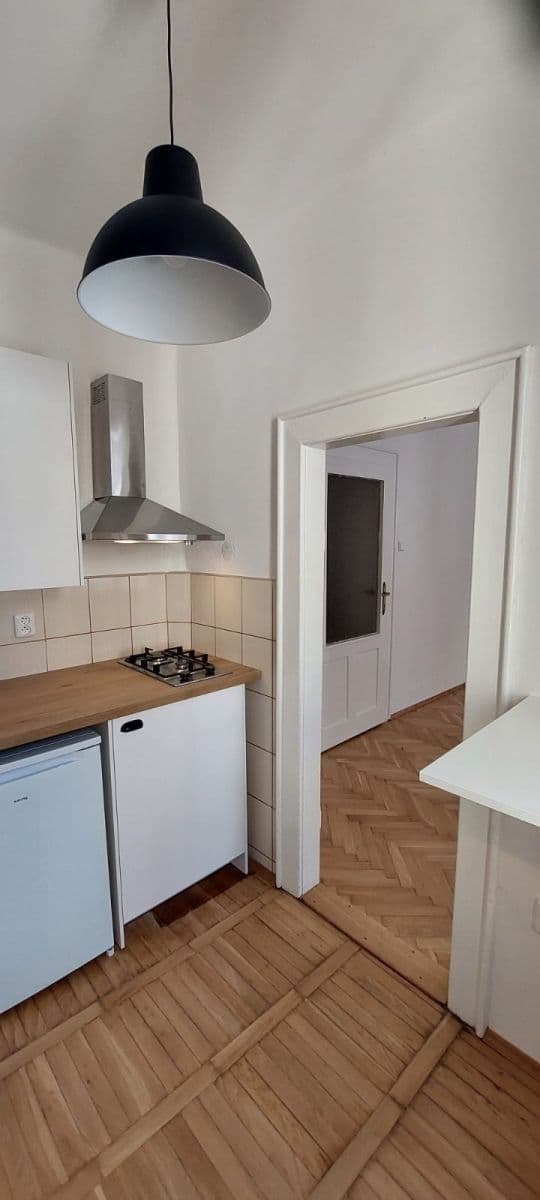 Predaj bytu 1-izbový 41 m², Pod Labuťkou, Praha, Praha Predaj bytu 1-izbový 41 m², Pod Labuťkou, Praha, Praha
