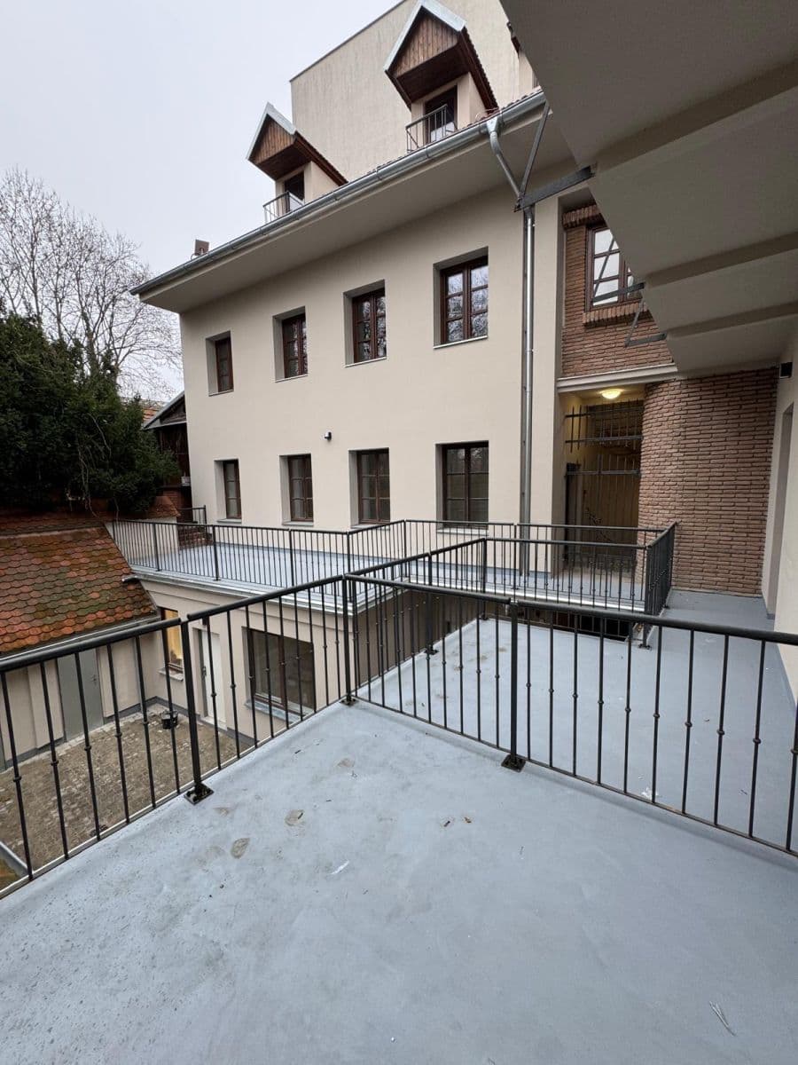 Prenájom bytu 1-izbový 21 m², Francouzská, Brno, Jihomoravský kraj Prenájom bytu 1-izbový 21 m², Francouzská, Brno, Jihomoravský kraj