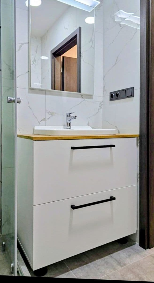 Prenájom bytu 4-izbový 61 m², Tavolníková, Praha, Praha Prenájom bytu 4-izbový 61 m², Tavolníková, Praha, Praha