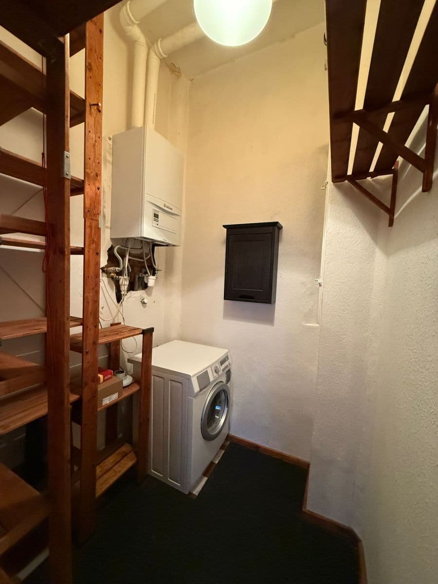 Prenájom bytu 3-izbový 98 m², Slovinská, Praha, Praha Prenájom bytu 3-izbový 98 m², Slovinská, Praha, Praha