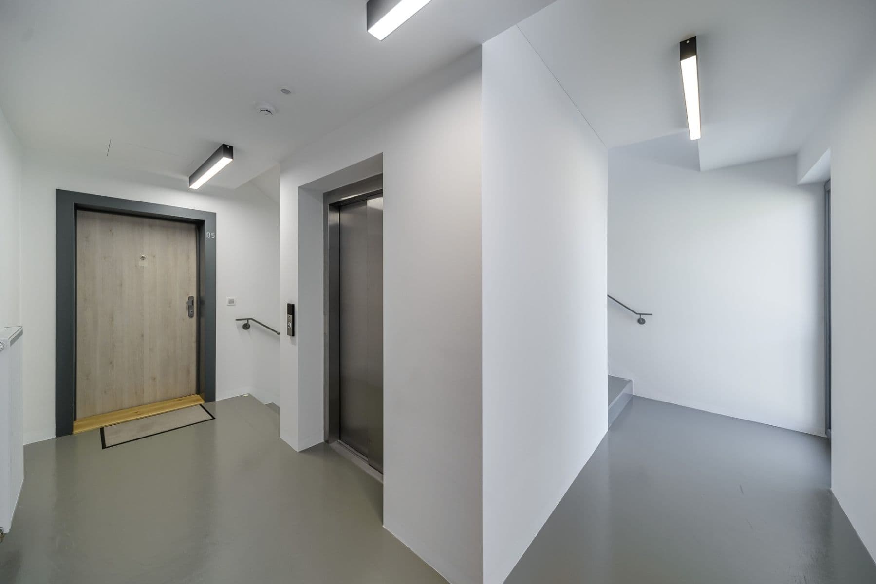 Prenájom bytu 2-izbový 63 m², Na Farkáně Ⅰ, Praha, Praha Prenájom bytu 2-izbový 63 m², Na Farkáně Ⅰ, Praha, Praha