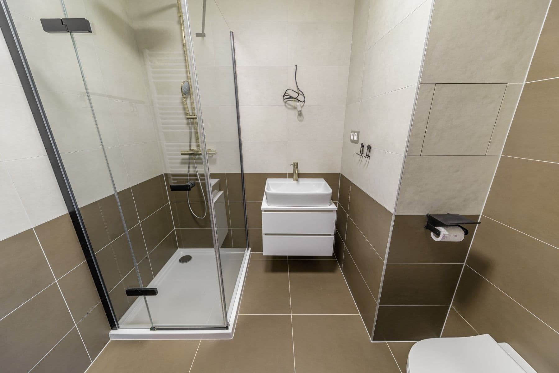 Prenájom bytu 2-izbový 63 m², Na Farkáně Ⅰ, Praha, Praha Prenájom bytu 2-izbový 63 m², Na Farkáně Ⅰ, Praha, Praha