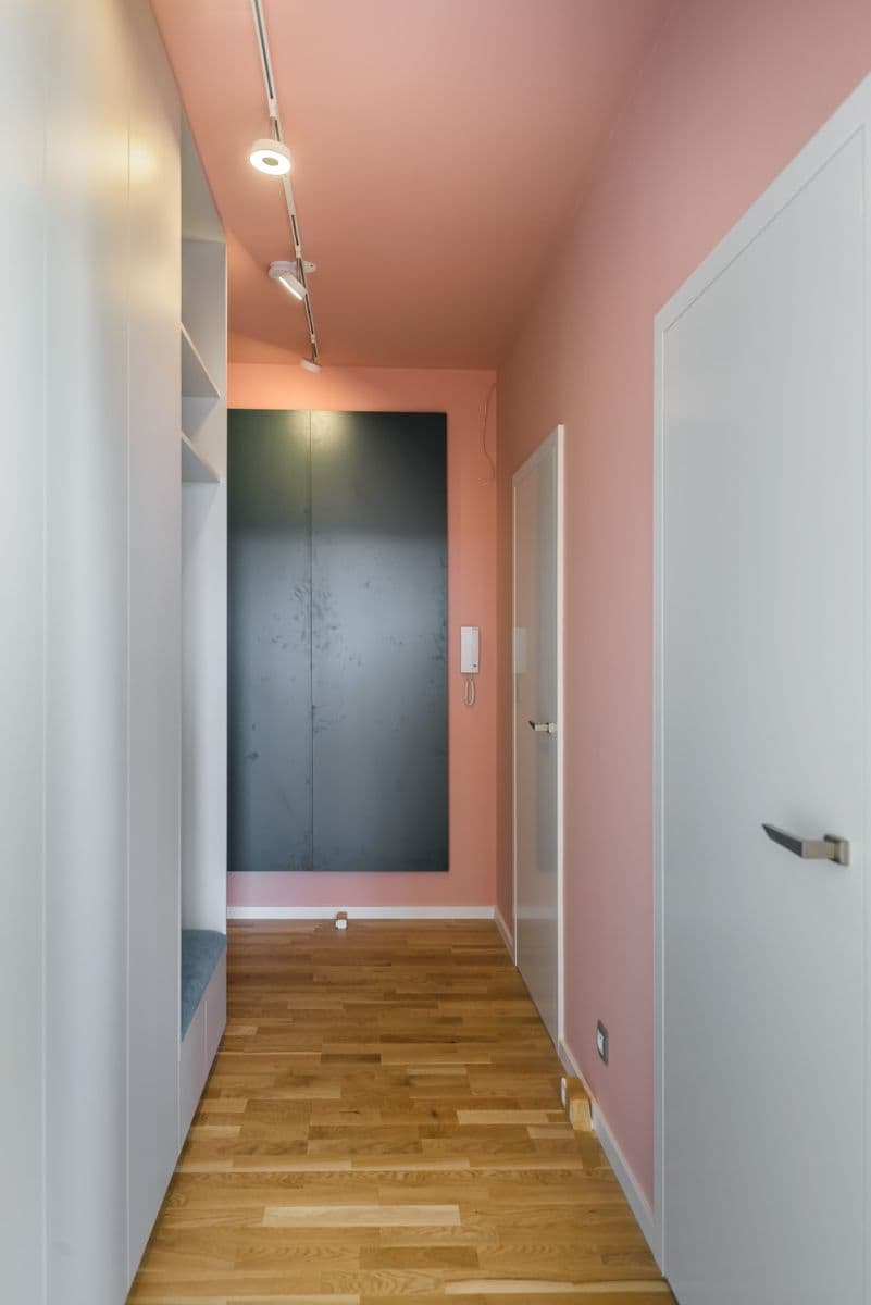 Prenájom bytu 2-izbový 63 m², Na Farkáně Ⅰ, Praha, Praha Prenájom bytu 2-izbový 63 m², Na Farkáně Ⅰ, Praha, Praha