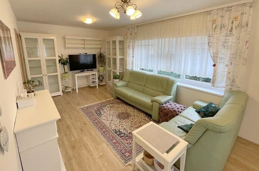 Predaj domu 146 m², pozemek 702 m², Mozartova, Říčany, Středočeský kraj Predaj domu 146 m², pozemek 702 m², Mozartova, Říčany, Středočeský kraj
