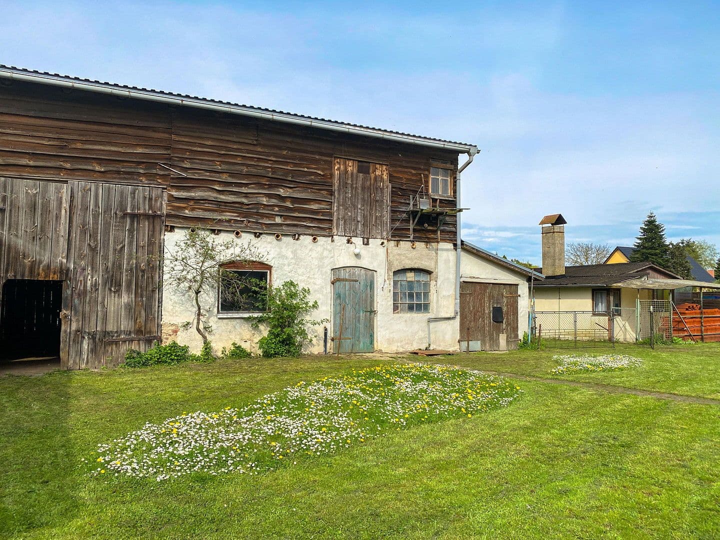 Predaj domu 138 m², pozemek 1.809 m², Neuburg, Meklenbursko-Predpomoransko Predaj domu 138 m², pozemek 1.809 m², Neuburg, Meklenbursko-Predpomoransko