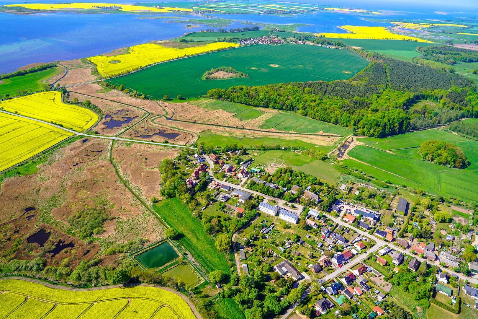 Predaj domu 138 m², pozemek 1.809 m², Neuburg, Meklenbursko-Predpomoransko Predaj domu 138 m², pozemek 1.809 m², Neuburg, Meklenbursko-Predpomoransko