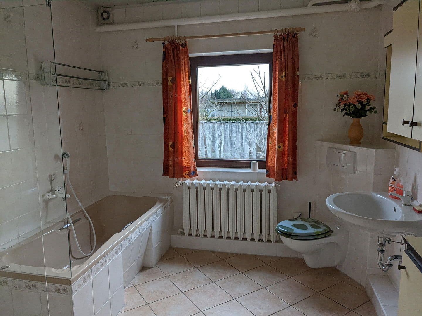 Predaj domu 138 m², pozemek 1.809 m², Neuburg, Meklenbursko-Predpomoransko Predaj domu 138 m², pozemek 1.809 m², Neuburg, Meklenbursko-Predpomoransko