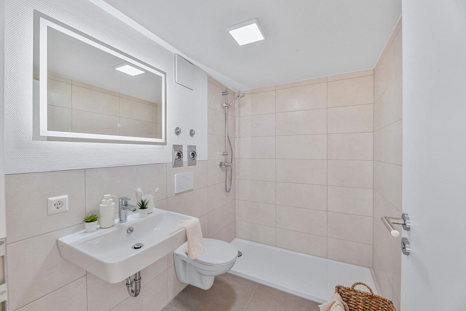 Predaj bytu 2-izbový 57 m², Mössingerstraße 17, Reutlingen, Bádensko-Wurttembersko Predaj bytu 2-izbový 57 m², Mössingerstraße 17, Reutlingen, Bádensko-Wurttembersko