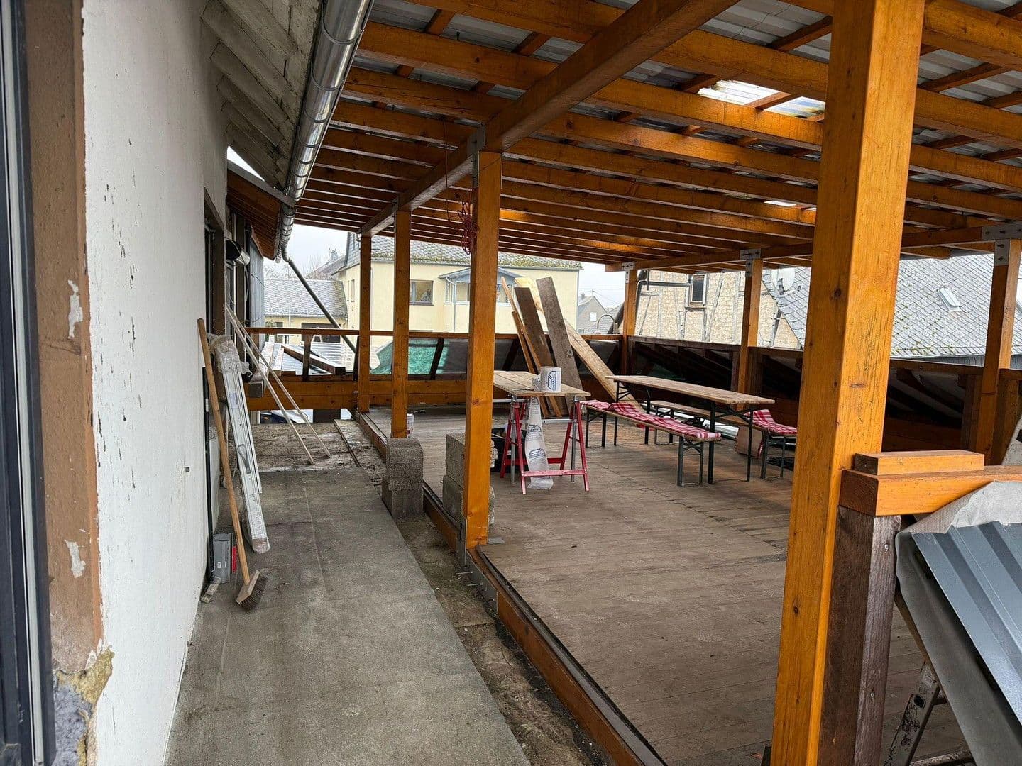 Prenájom bytu 3-izbový 100 m², Norath, Porýnie-Falcko Prenájom bytu 3-izbový 100 m², Norath, Porýnie-Falcko