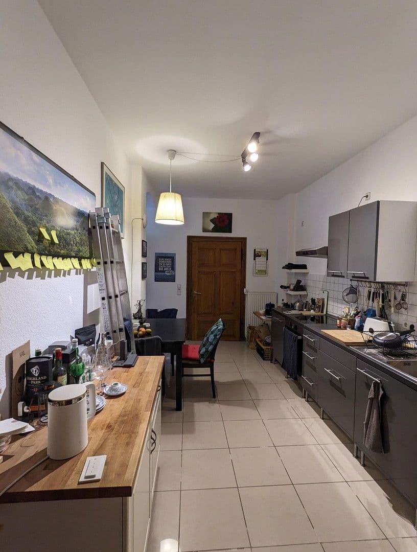 Prenájom bytu 5-izbový 118 m², Thomasiusstraße 7, Halle, Sasko-Anhaltsko Prenájom bytu 5-izbový 118 m², Thomasiusstraße 7, Halle, Sasko-Anhaltsko