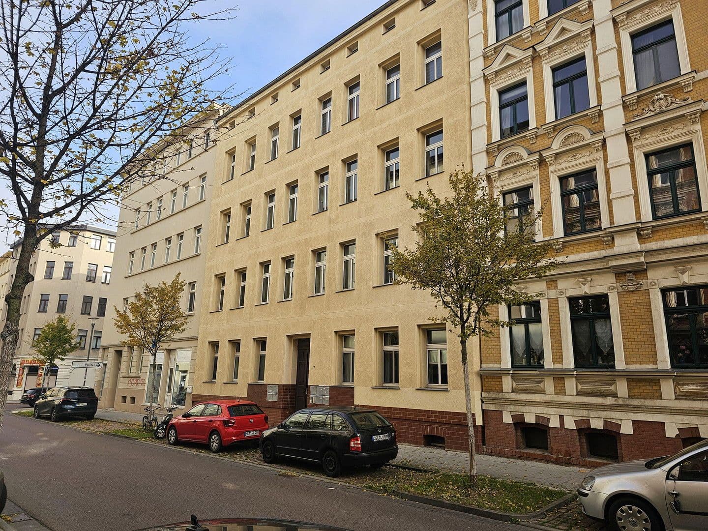 Prenájom bytu 5-izbový 118 m², Thomasiusstraße 7, Halle, Sasko-Anhaltsko Prenájom bytu 5-izbový 118 m², Thomasiusstraße 7, Halle, Sasko-Anhaltsko