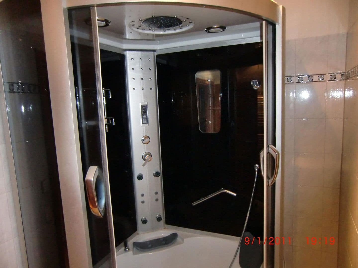 Prenájom bytu 5-izbový 118 m², Thomasiusstraße 7, Halle, Sasko-Anhaltsko Prenájom bytu 5-izbový 118 m², Thomasiusstraße 7, Halle, Sasko-Anhaltsko