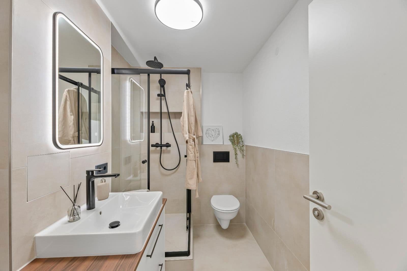 Predaj bytu 4-izbový 80 m², München, Bavorsko Predaj bytu 4-izbový 80 m², München, Bavorsko