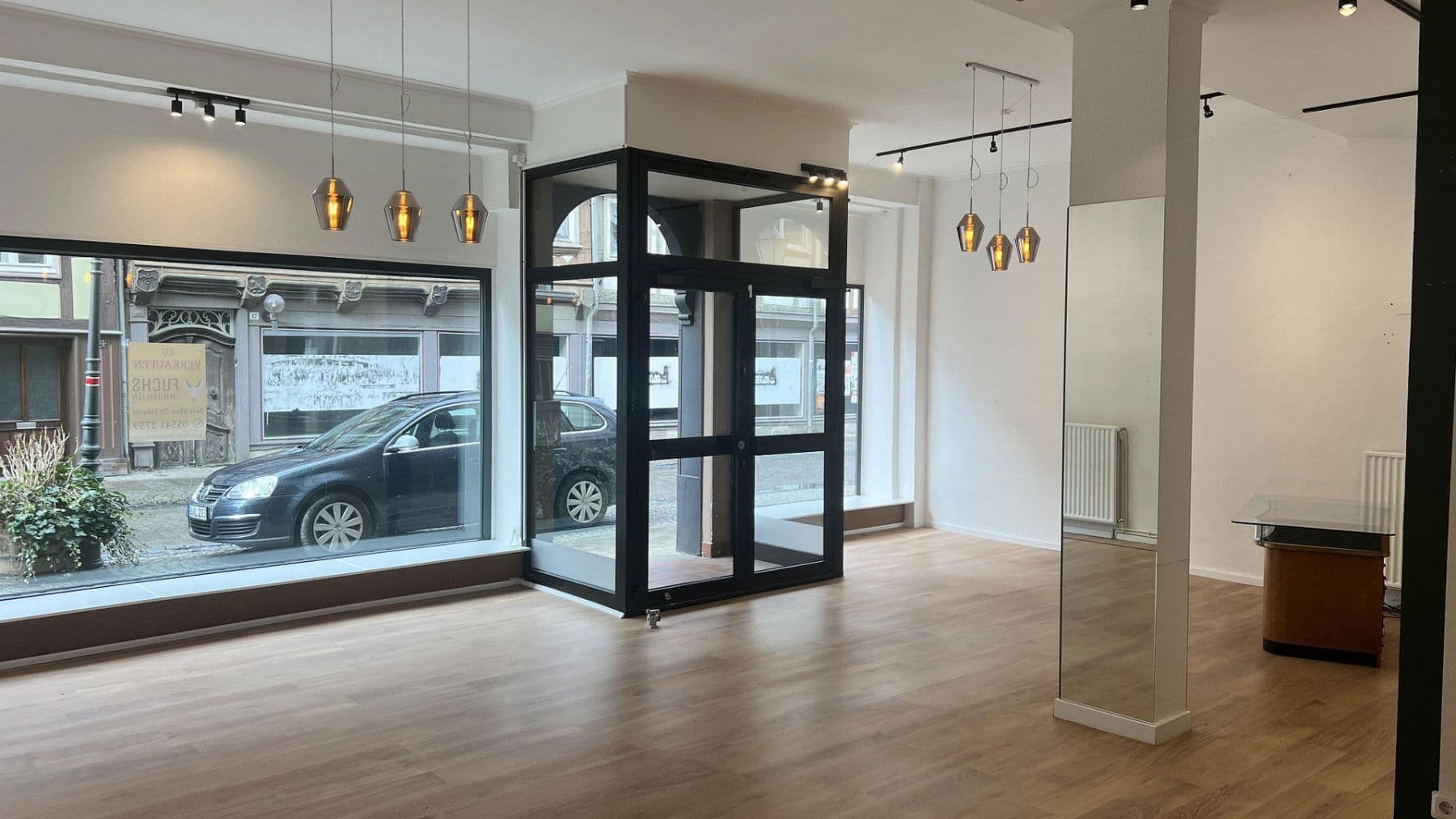 Prenájom nebytového priestoru 102 m², Burgstraße 15, Hann. Münden, Dolné Sasko Prenájom nebytového priestoru 102 m², Burgstraße 15, Hann. Münden, Dolné Sasko