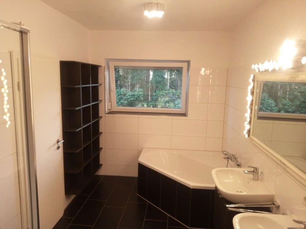 Prenájom bytu 5-izbový 175 m², Wandmachersweg 7, Osterholz-Scharmbeck, Dolné Sasko Prenájom bytu 5-izbový 175 m², Wandmachersweg 7, Osterholz-Scharmbeck, Dolné Sasko