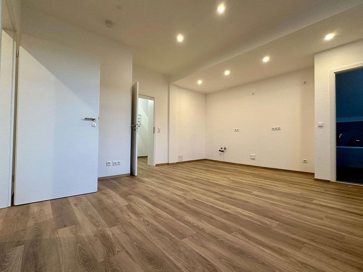 Prenájom bytu 2-izbový 48 m², Schafgartenweg 3, Lichtenstein/Sachsen, Sasko Prenájom bytu 2-izbový 48 m², Schafgartenweg 3, Lichtenstein/Sachsen, Sasko