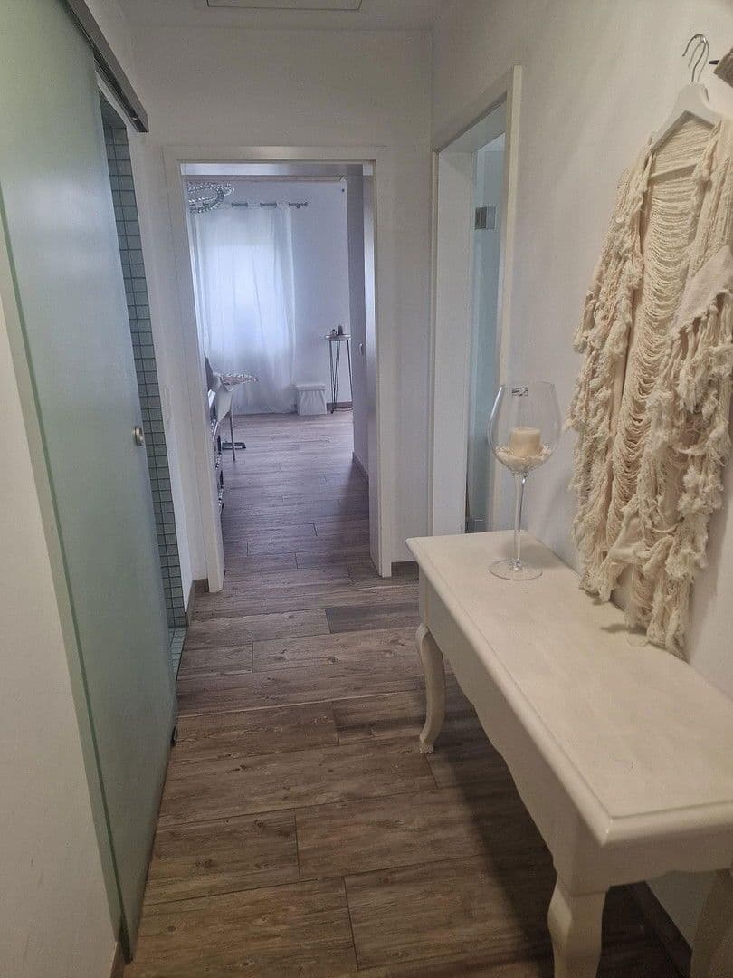 Prenájom bytu 2-izbový 67 m², Alzey, Porýnie-Falcko Prenájom bytu 2-izbový 67 m², Alzey, Porýnie-Falcko