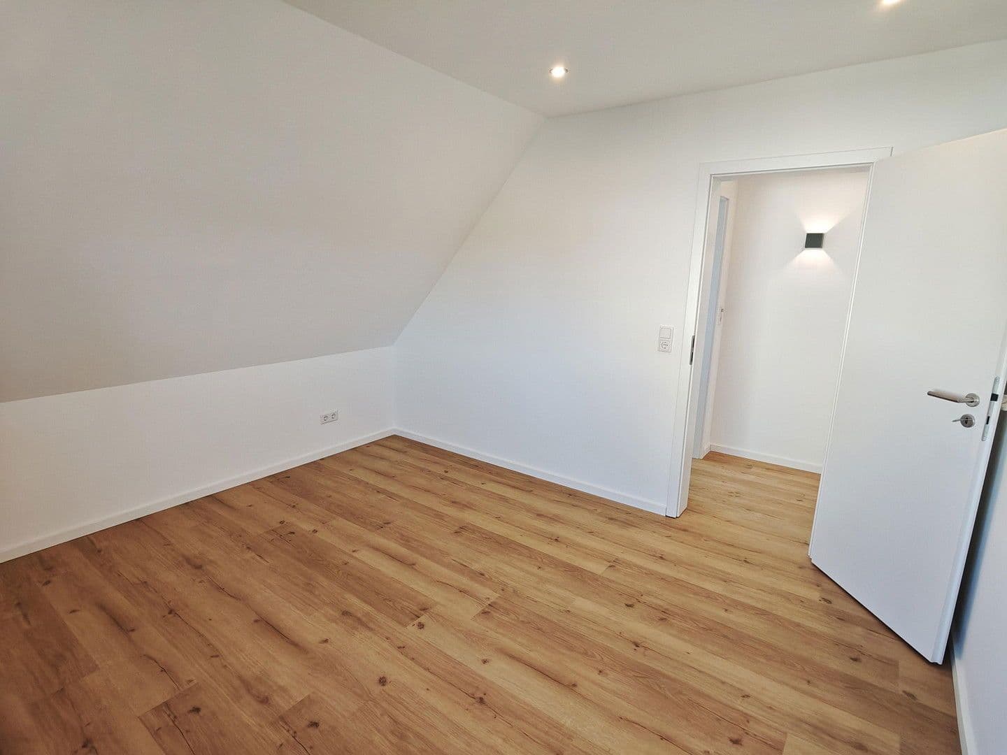 Prenájom domu 110 m², pozemek 875 m², Werther (Westf.), Severné Porýnie - Westfálsko Prenájom domu 110 m², pozemek 875 m², Werther (Westf.), Severné Porýnie - Westfálsko