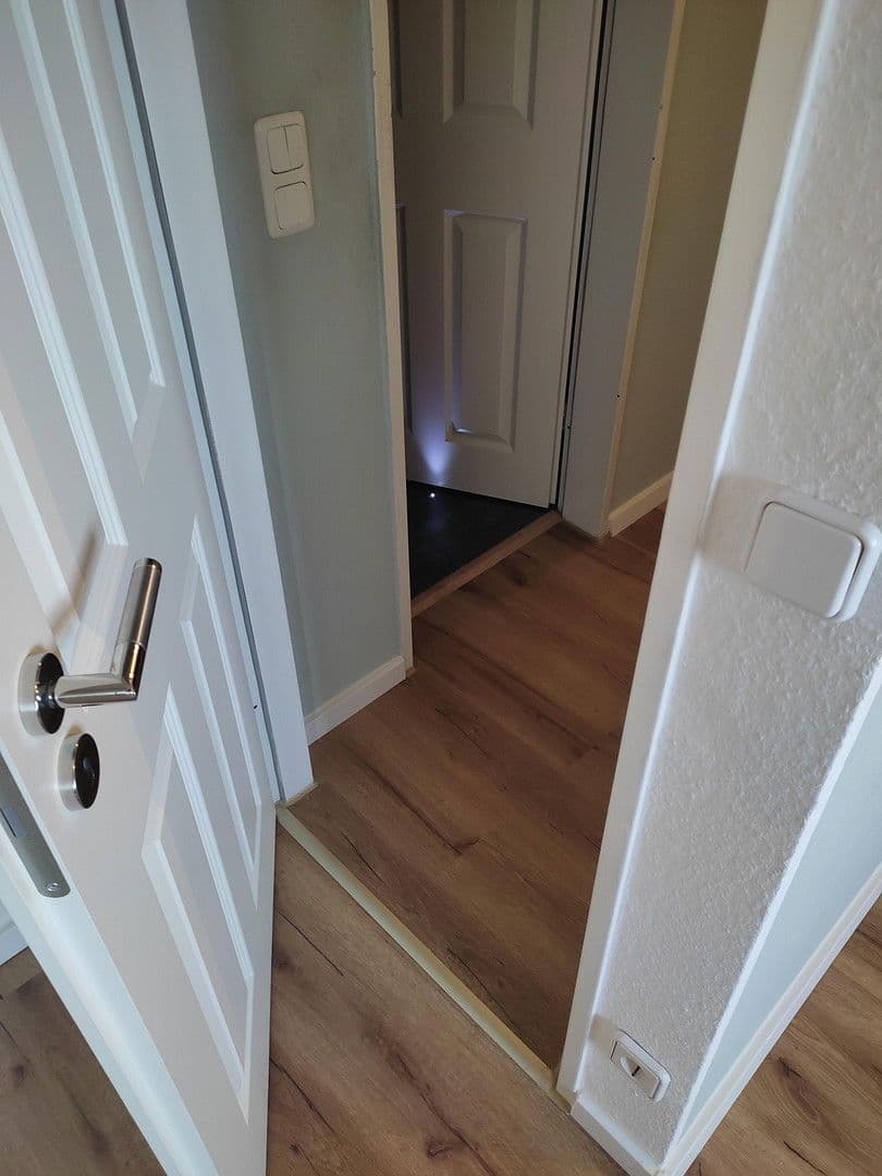 Prenájom bytu 2-izbový 80 m², Deutzer Straße 68, Neuss, Severné Porýnie - Westfálsko Prenájom bytu 2-izbový 80 m², Deutzer Straße 68, Neuss, Severné Porýnie - Westfálsko