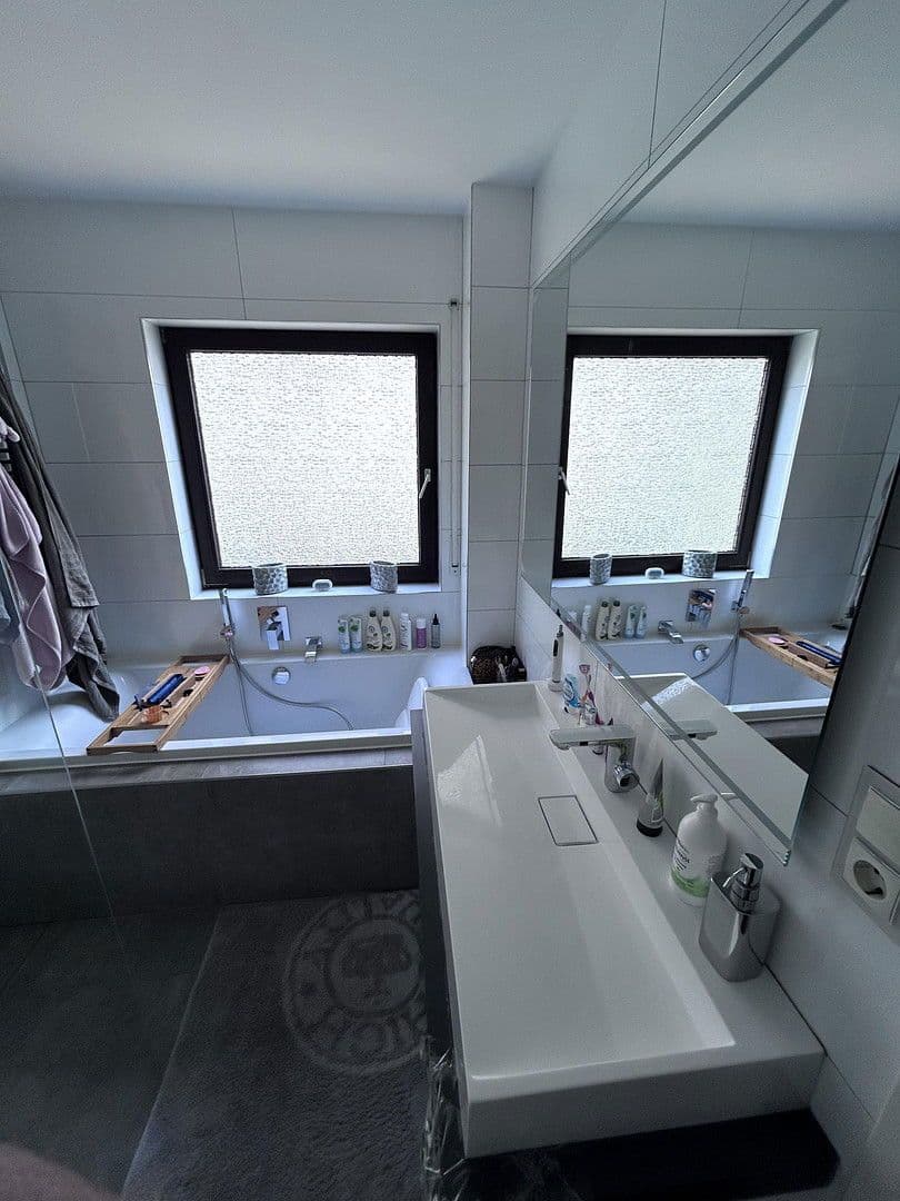 Predaj bytu 3-izbový 93 m², Rödermark, Hesensko Predaj bytu 3-izbový 93 m², Rödermark, Hesensko