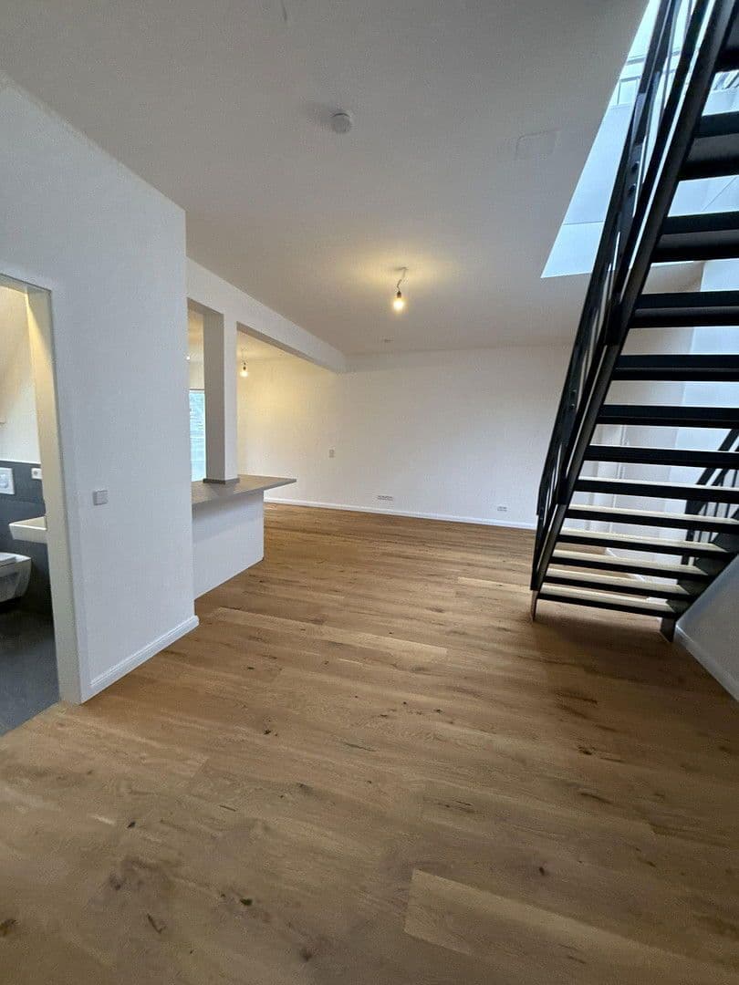 Prenájom bytu 2-izbový 87 m², Rheinstraße, Berlin, Berlín Prenájom bytu 2-izbový 87 m², Rheinstraße, Berlin, Berlín