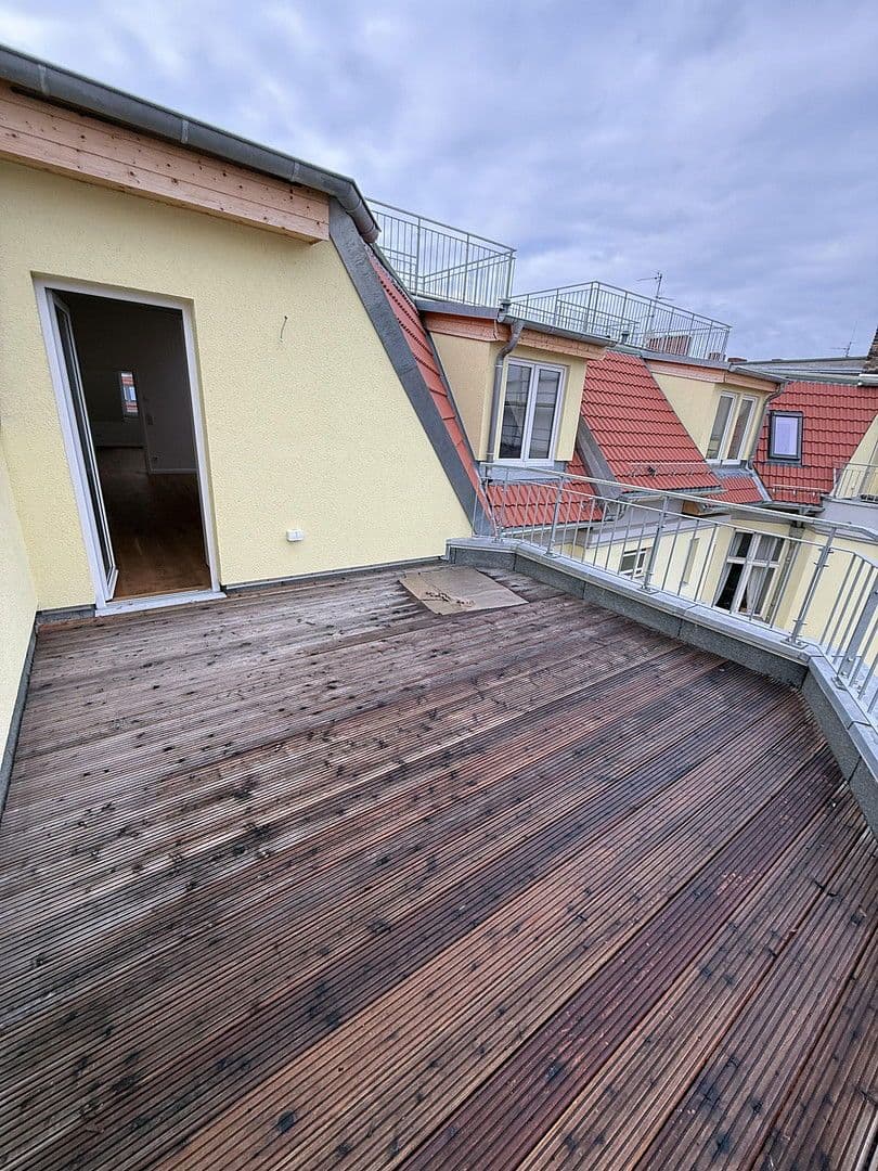 Prenájom bytu 2-izbový 87 m², Rheinstraße, Berlin, Berlín Prenájom bytu 2-izbový 87 m², Rheinstraße, Berlin, Berlín