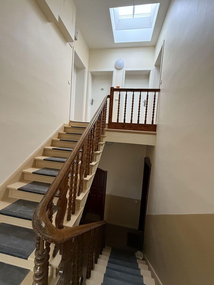 Prenájom bytu 2-izbový 87 m², Rheinstraße, Berlin, Berlín Prenájom bytu 2-izbový 87 m², Rheinstraße, Berlin, Berlín