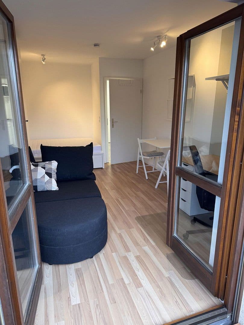 Prenájom bytu 17 m², Ludwig-Thoma-Straße 27, Regensburg, Bavorsko Prenájom bytu 17 m², Ludwig-Thoma-Straße 27, Regensburg, Bavorsko