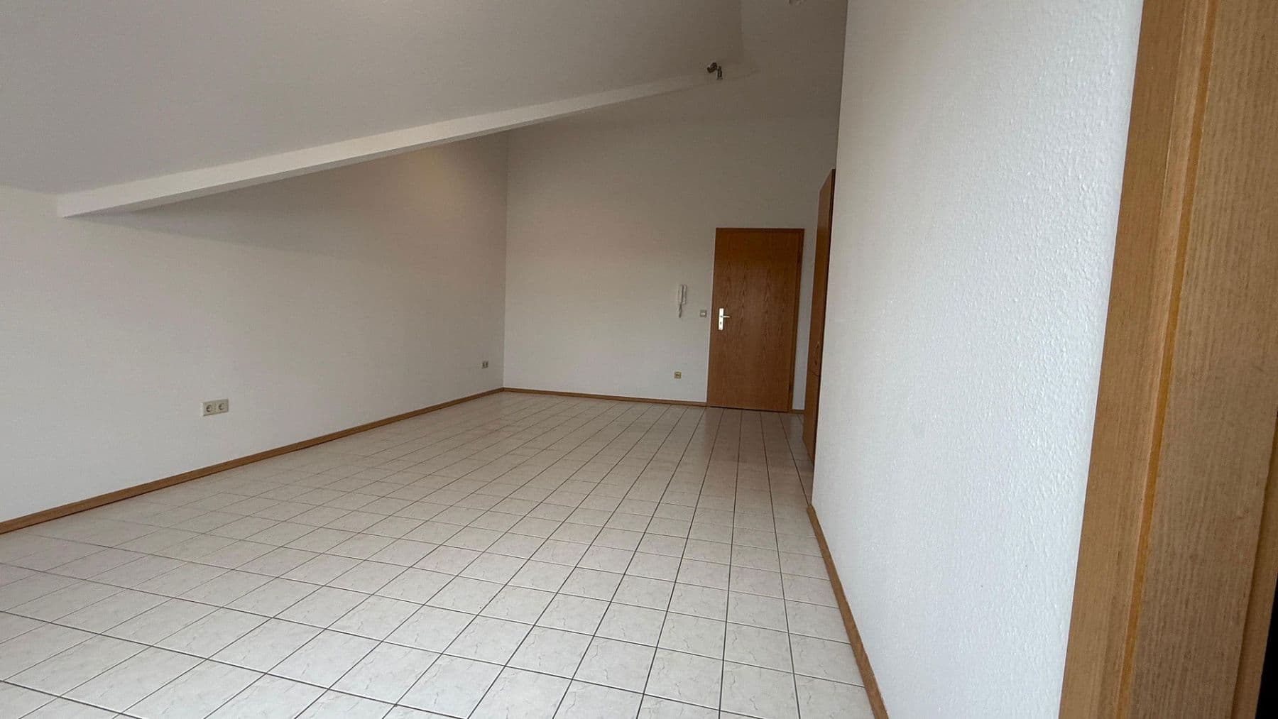 Prenájom bytu 2-izbový 50 m², Neuhausen, Bádensko-Wurttembersko Prenájom bytu 2-izbový 50 m², Neuhausen, Bádensko-Wurttembersko
