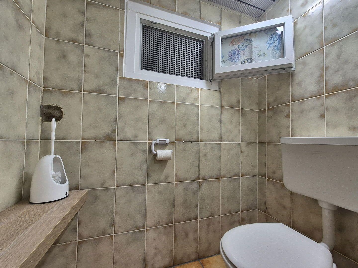 Prenájom nebytového priestoru 126 m², Bahnhofstr. 2, Bad Schwartau, Šlezvicko-Holštajnsko Prenájom nebytového priestoru 126 m², Bahnhofstr. 2, Bad Schwartau, Šlezvicko-Holštajnsko