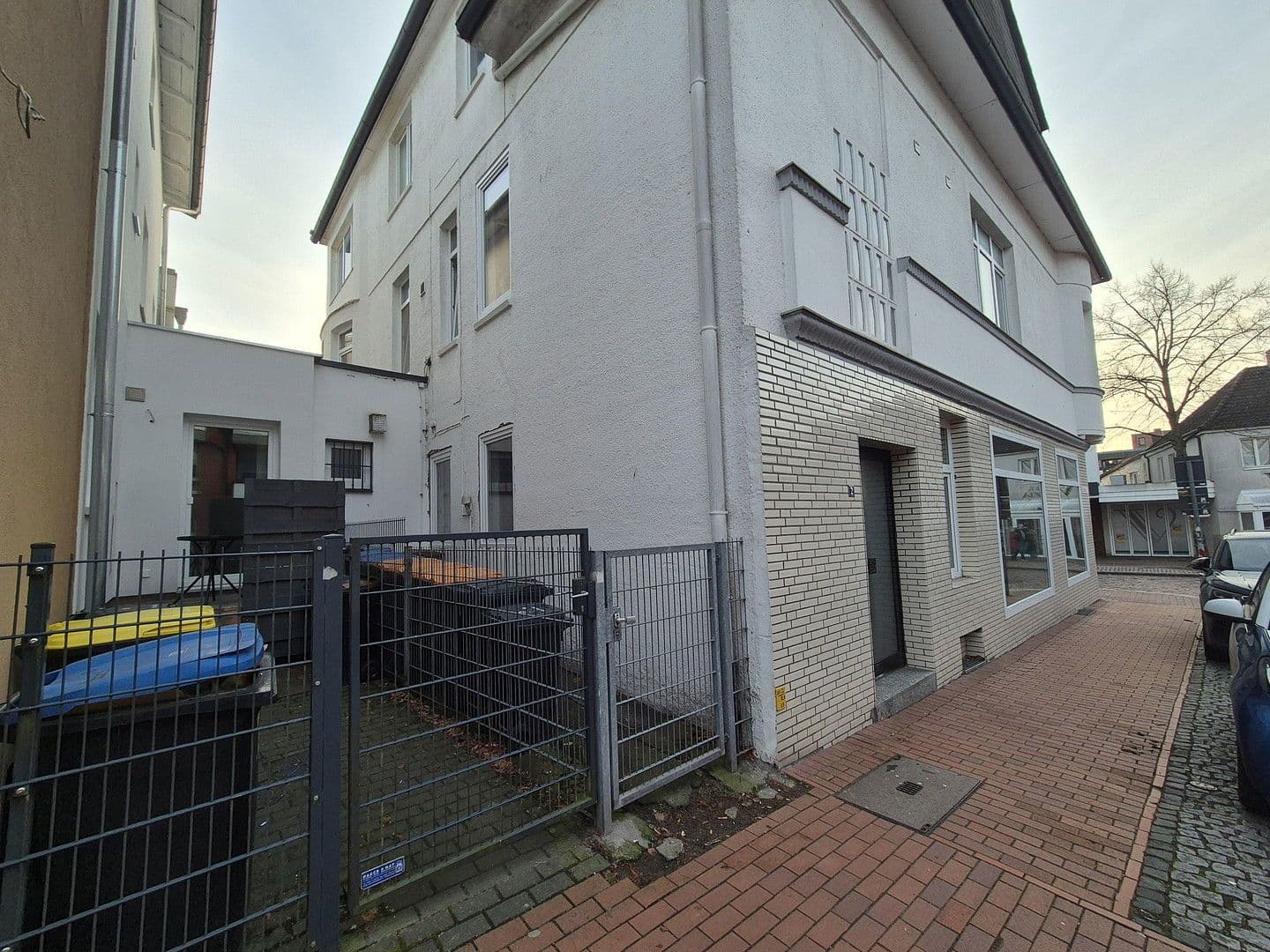 Prenájom nebytového priestoru 126 m², Bahnhofstr. 2, Bad Schwartau, Šlezvicko-Holštajnsko Prenájom nebytového priestoru 126 m², Bahnhofstr. 2, Bad Schwartau, Šlezvicko-Holštajnsko