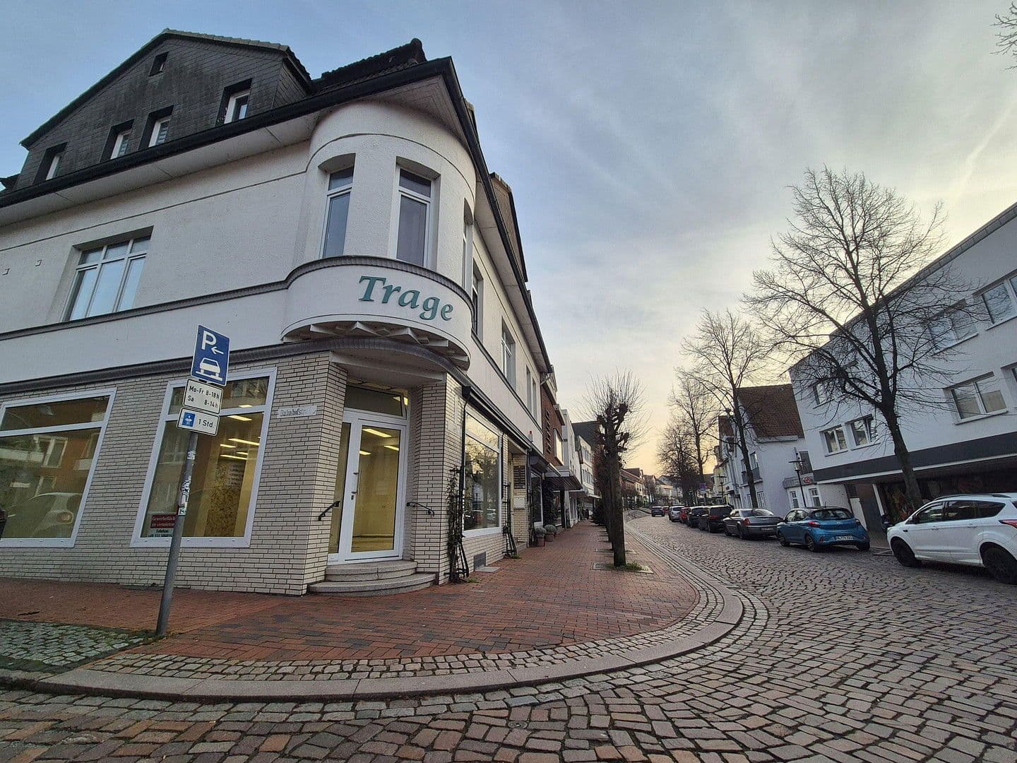 Prenájom nebytového priestoru 126 m², Bahnhofstr. 2, Bad Schwartau, Šlezvicko-Holštajnsko Prenájom nebytového priestoru 126 m², Bahnhofstr. 2, Bad Schwartau, Šlezvicko-Holštajnsko