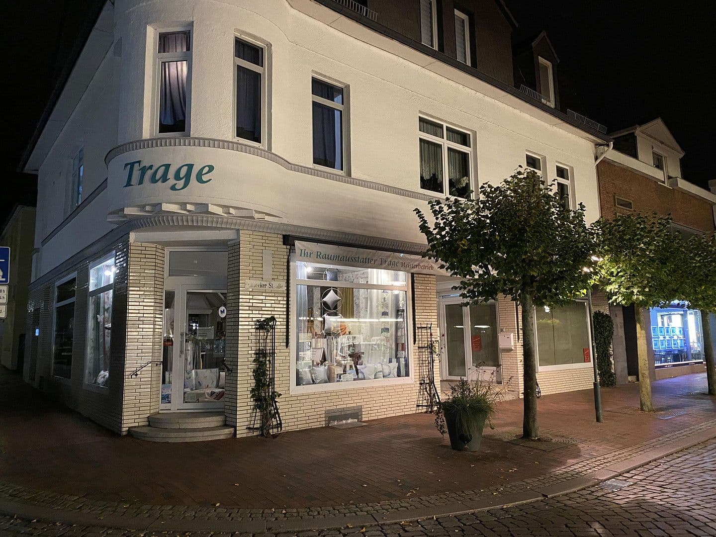 Prenájom nebytového priestoru 126 m², Bahnhofstr. 2, Bad Schwartau, Šlezvicko-Holštajnsko Prenájom nebytového priestoru 126 m², Bahnhofstr. 2, Bad Schwartau, Šlezvicko-Holštajnsko