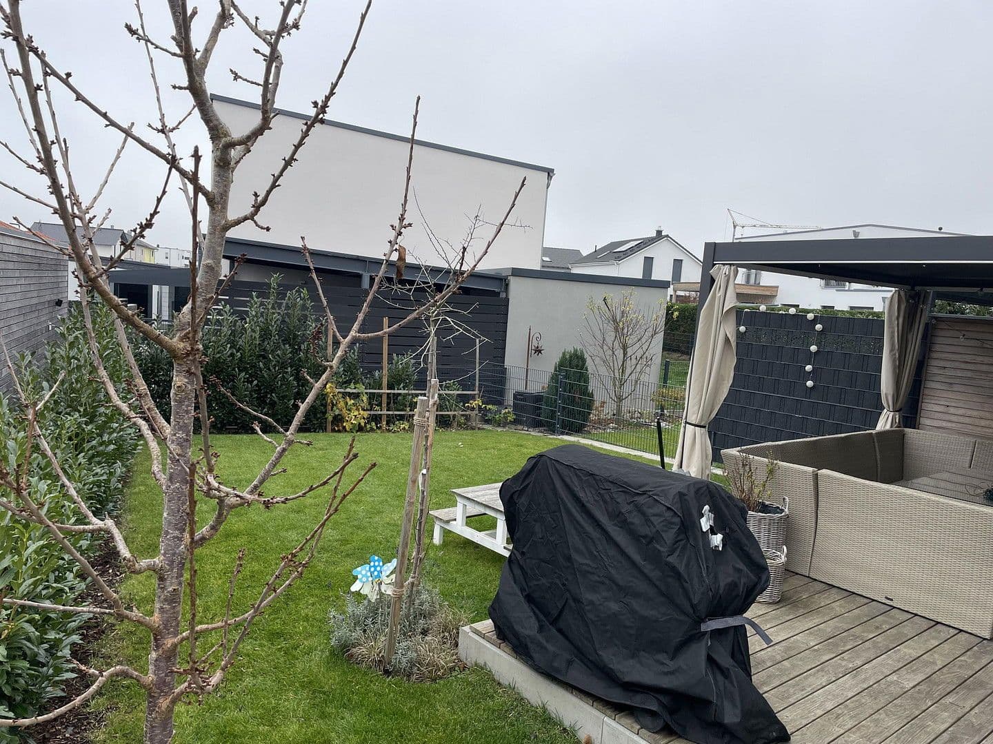 Predaj domu 135 m², pozemek 282 m², Fuchsenweg 54, Irchenrieth, Bavorsko Predaj domu 135 m², pozemek 282 m², Fuchsenweg 54, Irchenrieth, Bavorsko