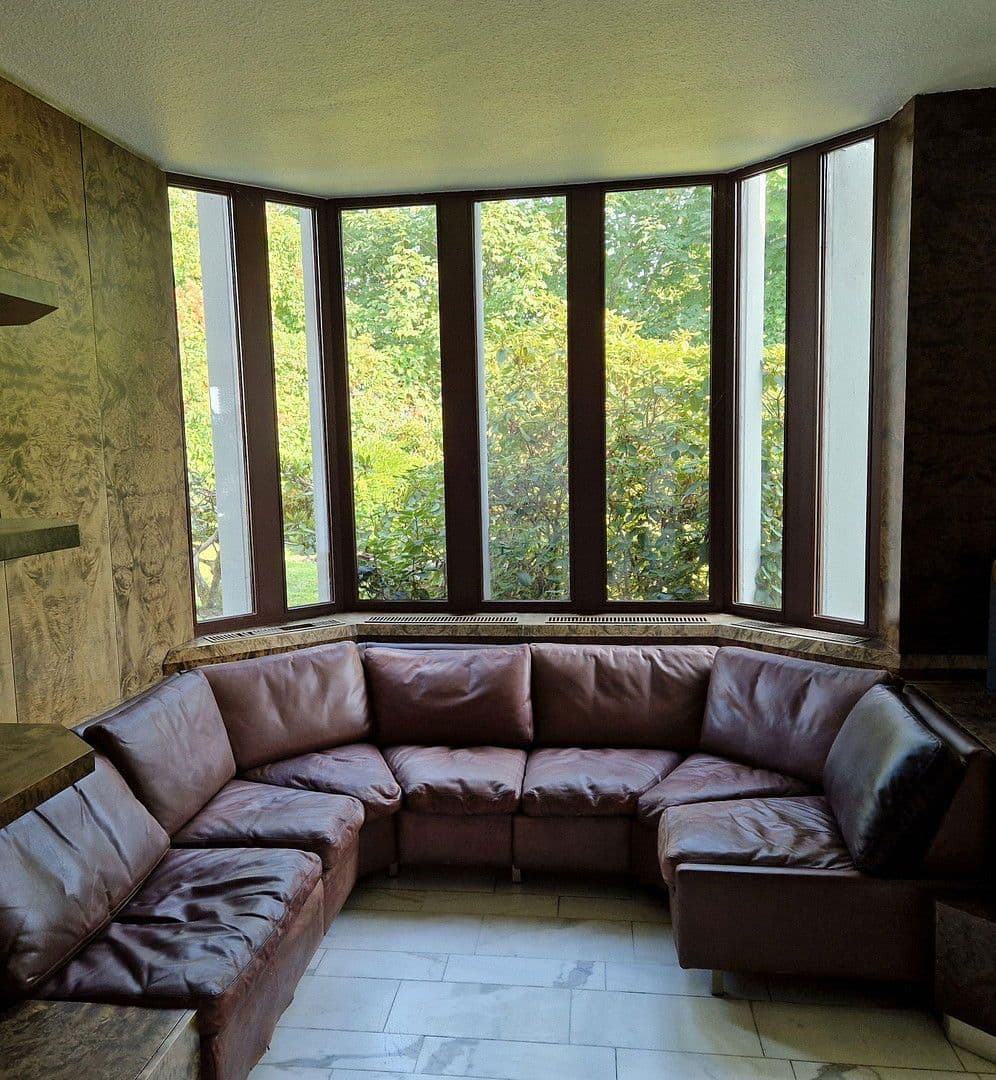 Predaj domu 221 m², pozemek 1.712 m², Schwäbisch Gmünd, Bádensko-Wurttembersko Predaj domu 221 m², pozemek 1.712 m², Schwäbisch Gmünd, Bádensko-Wurttembersko