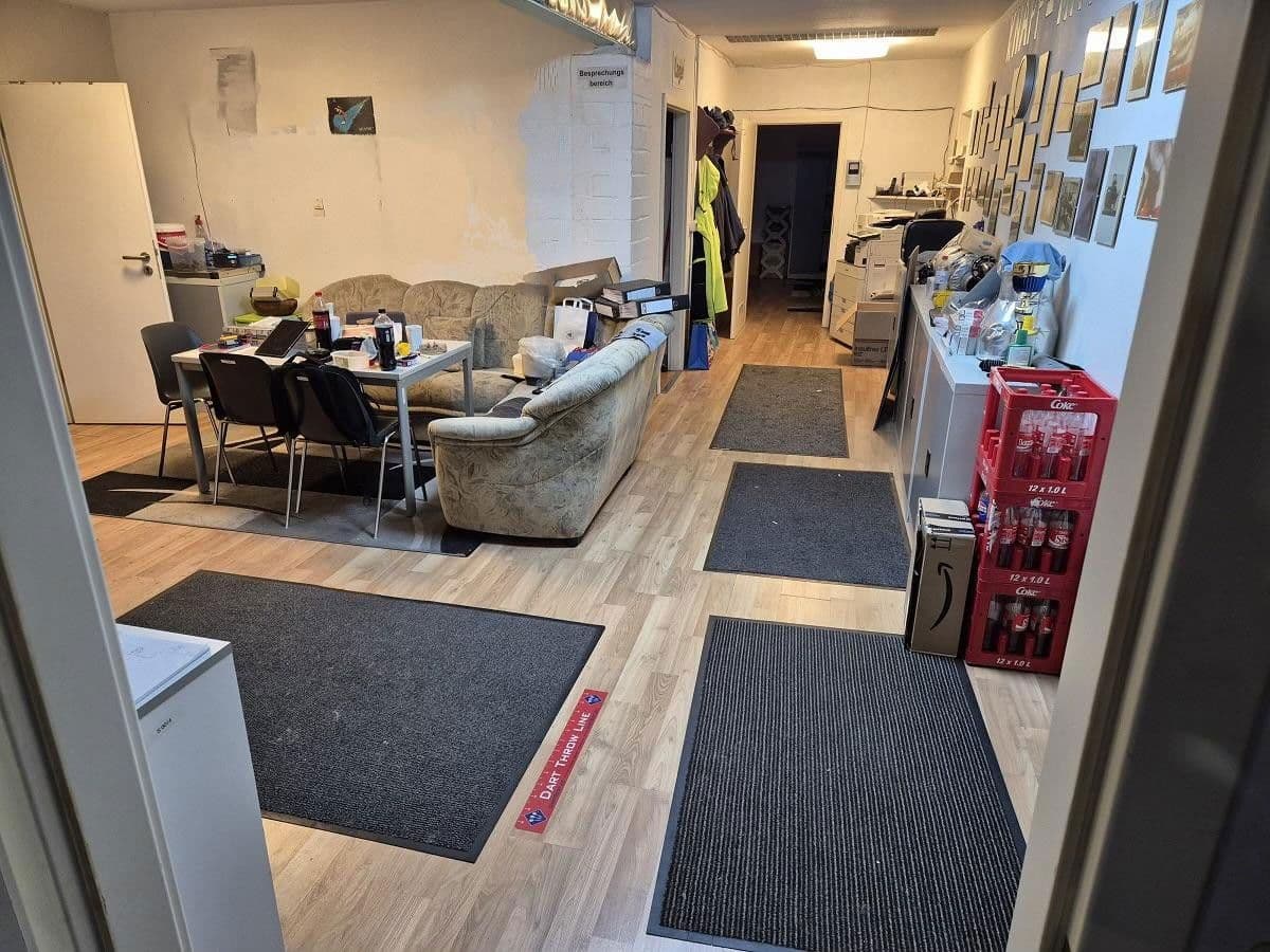 Prenájom nebytového priestoru 420 m², Hardenbergstraße 53, Krefeld, Severné Porýnie - Westfálsko Prenájom nebytového priestoru 420 m², Hardenbergstraße 53, Krefeld, Severné Porýnie - Westfálsko