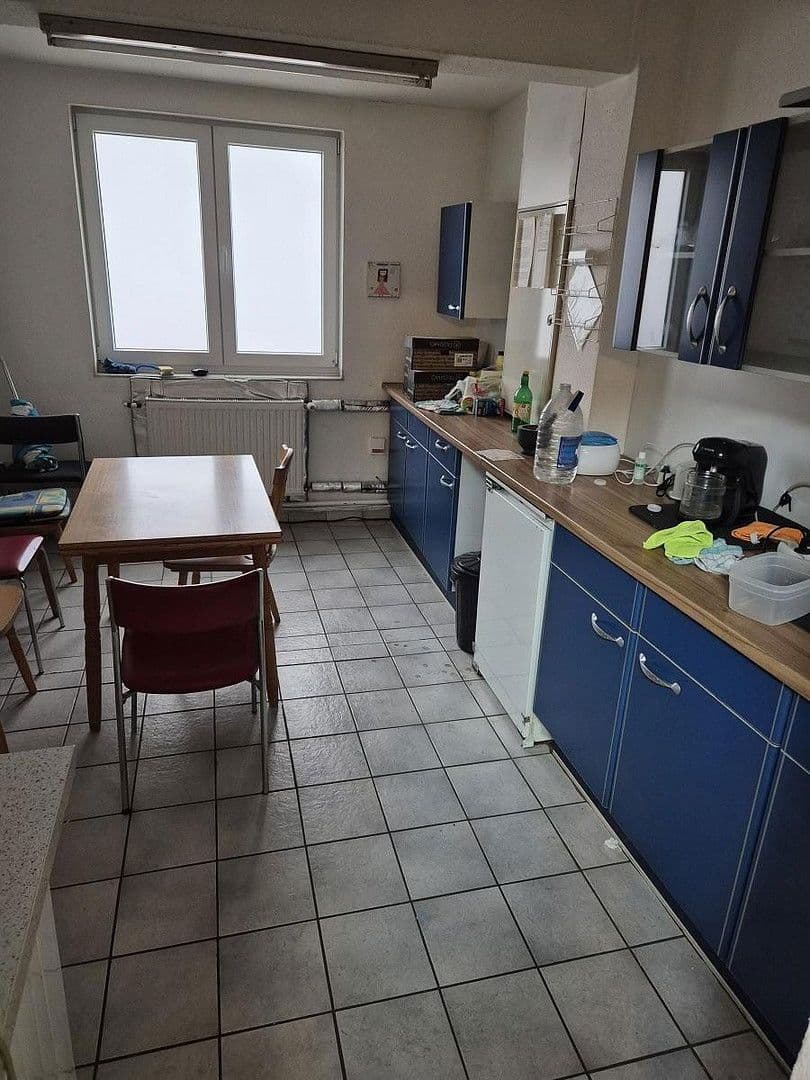 Prenájom nebytového priestoru 420 m², Hardenbergstraße 53, Krefeld, Severné Porýnie - Westfálsko Prenájom nebytového priestoru 420 m², Hardenbergstraße 53, Krefeld, Severné Porýnie - Westfálsko