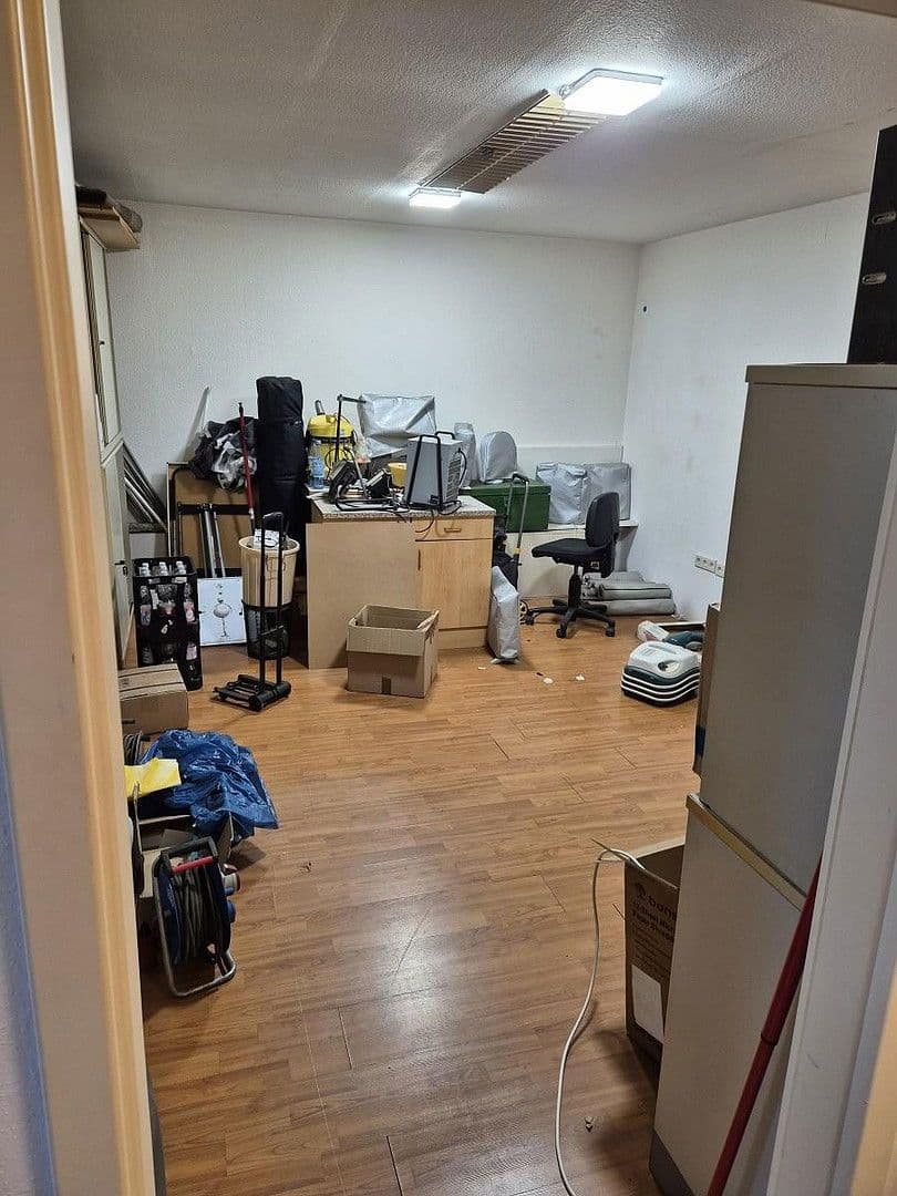 Prenájom nebytového priestoru 420 m², Hardenbergstraße 53, Krefeld, Severné Porýnie - Westfálsko Prenájom nebytového priestoru 420 m², Hardenbergstraße 53, Krefeld, Severné Porýnie - Westfálsko